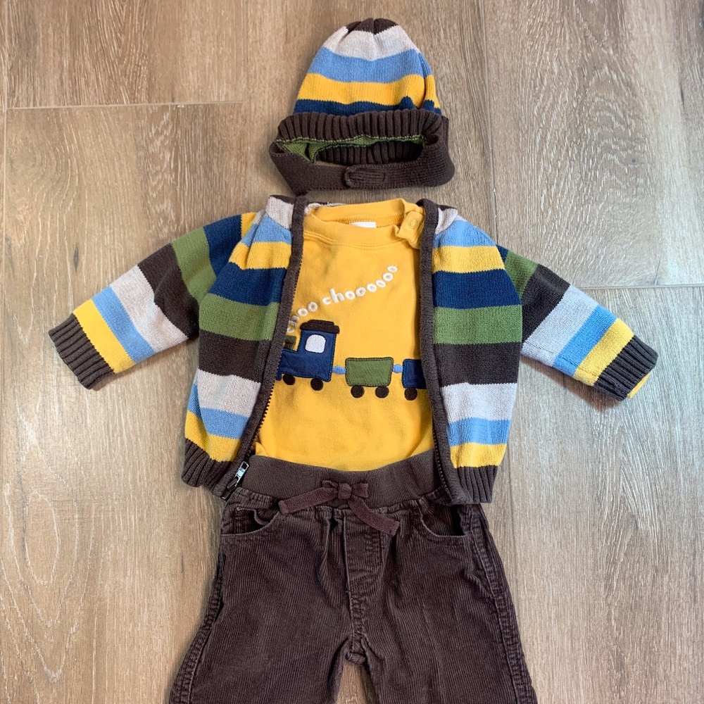Gymboree Sweater, Hat and Train Outfit 6-12 months